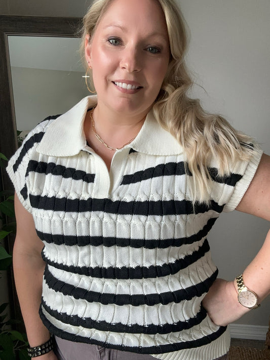 Textured stripe collared sweater vest | Black