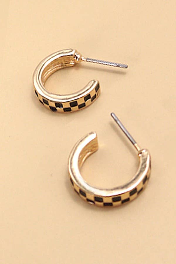 MINI CHECKER HOOP HUGGIE EARRINGS | Gold/black