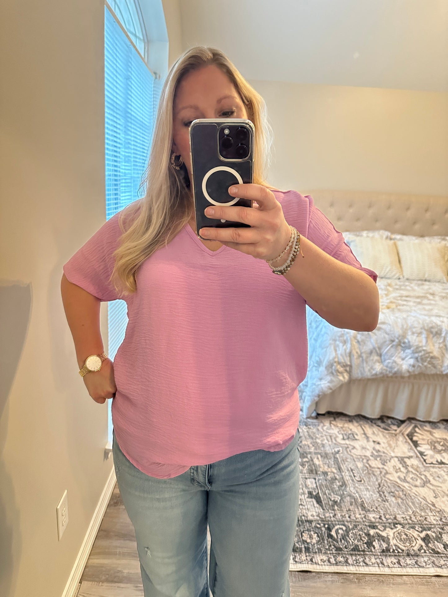 Woven Airflow V-Neck Short Sleeve Top Mauve