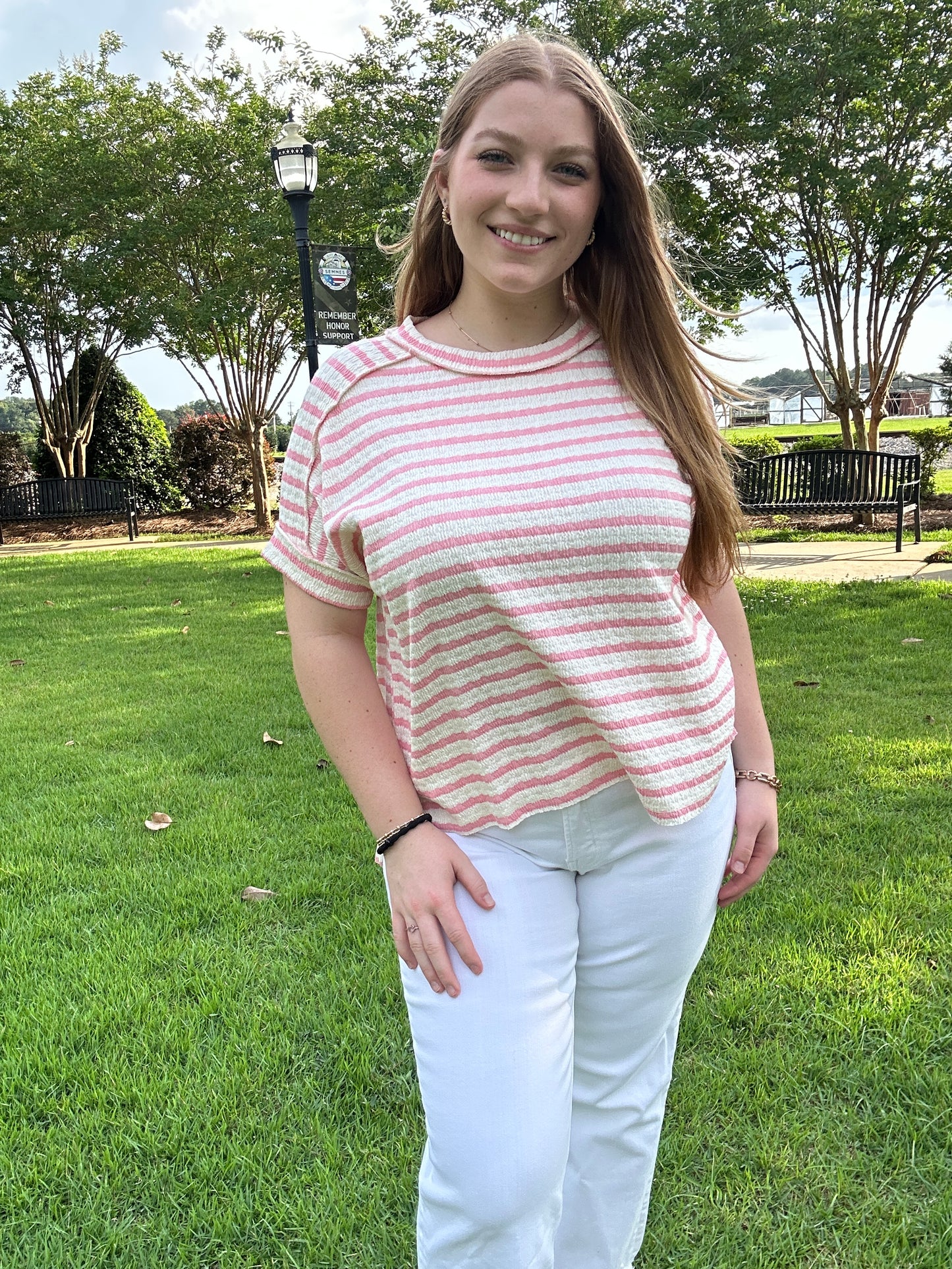 STRIPED SHORT SLEEVE HI-LOW TEE - PINK