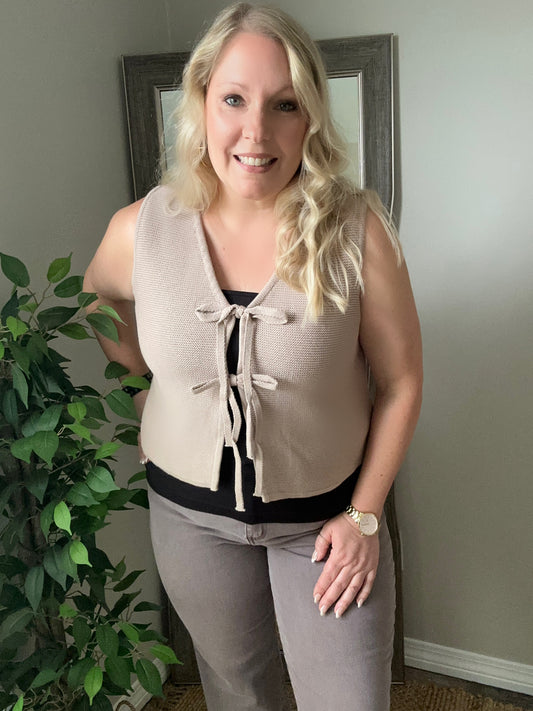 Tie front sweater vest | Ash Mocha