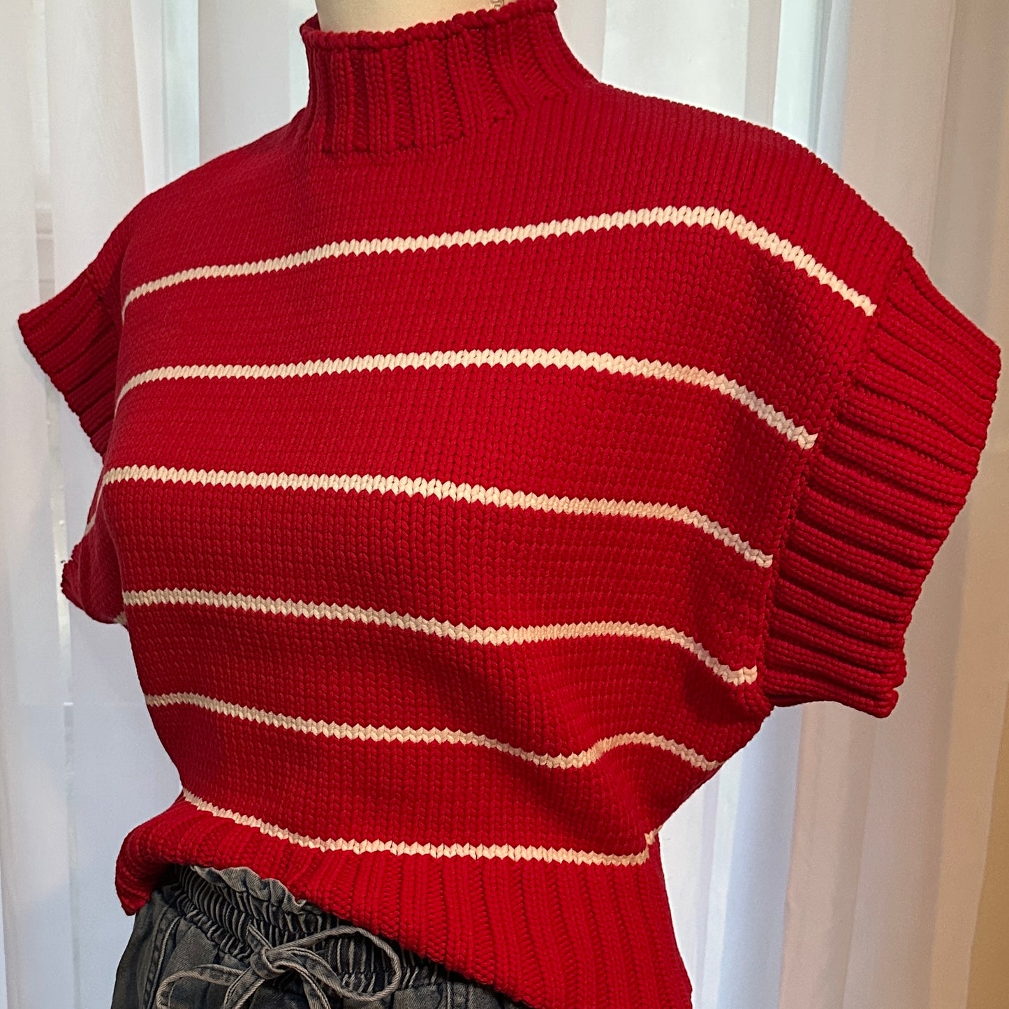 LACEYS Striped cropped mock neck sweater | Ruby Red