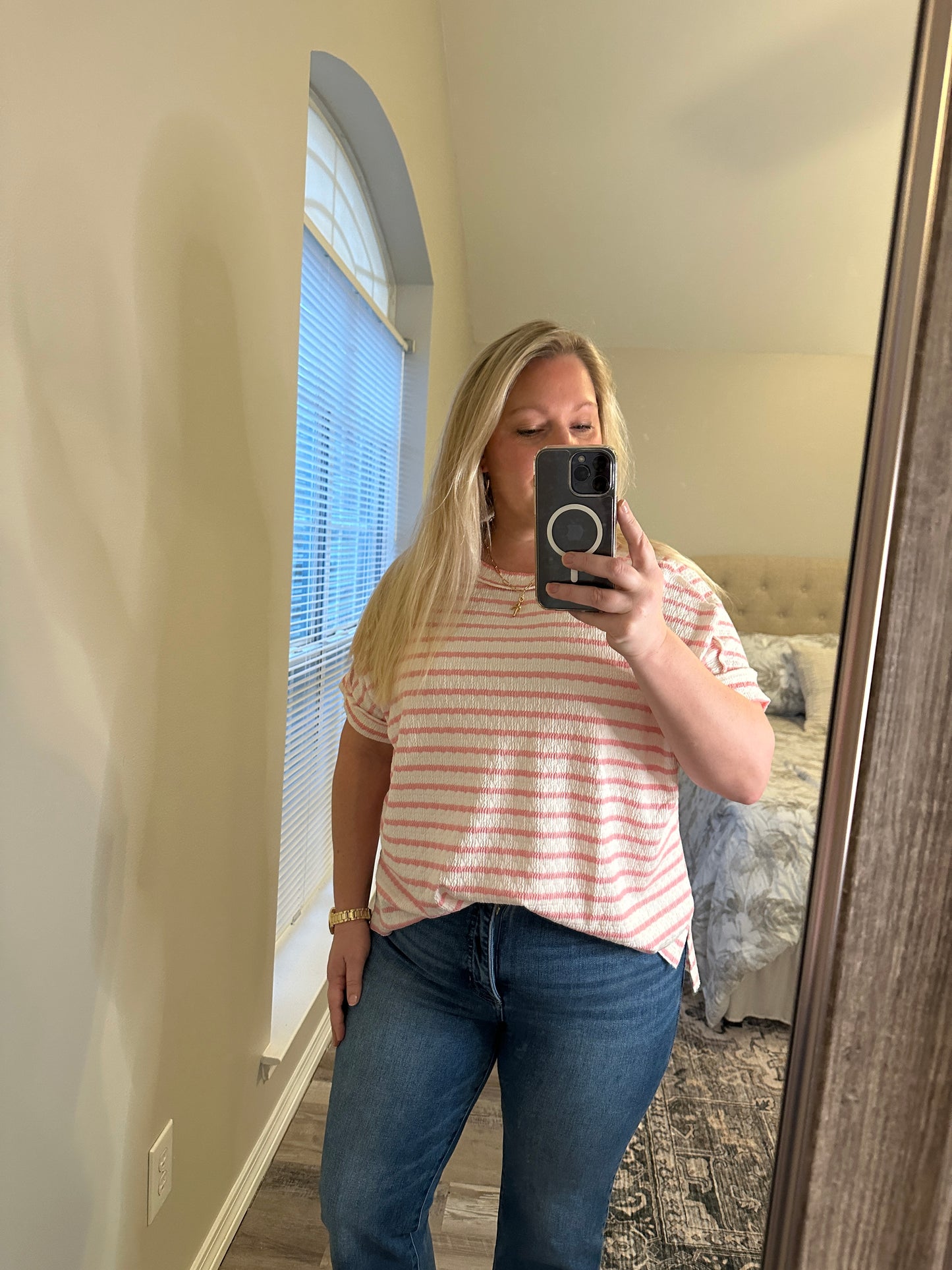 STRIPED SHORT SLEEVE HI-LOW TEE - PINK