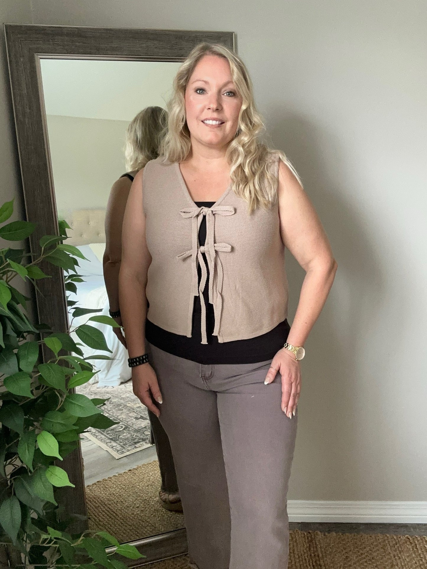 Tie front sweater vest | Ash Mocha