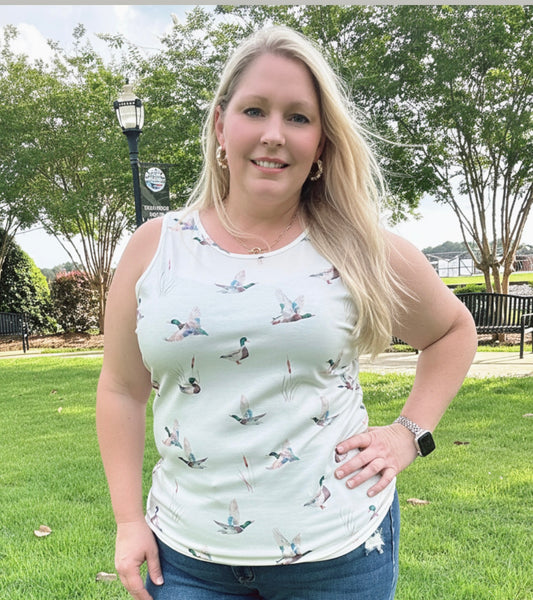 Mallard Duck Print Sleeveless Casual Tank Top: Beige