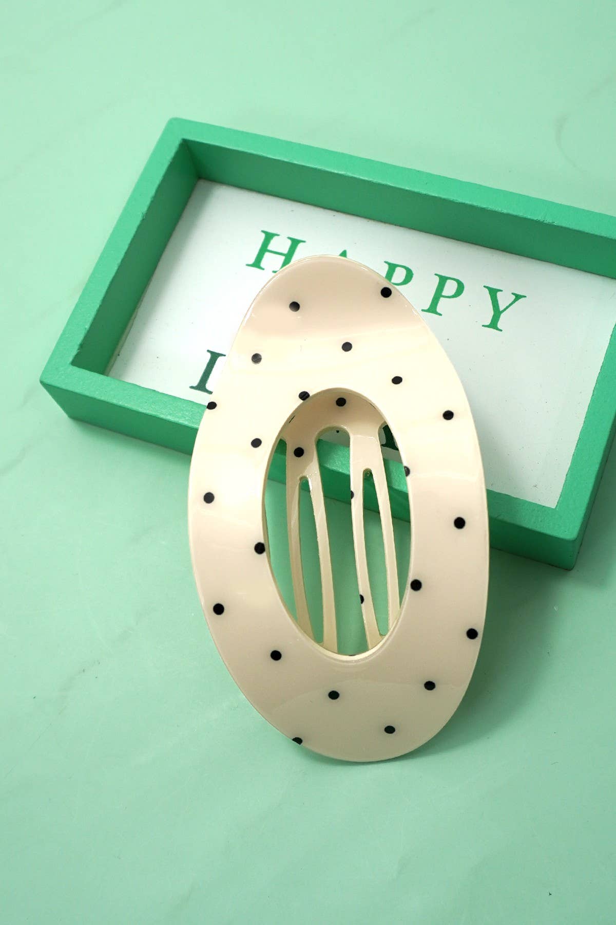 Jumbo Lay Flat Oval Hair Claw Clips Secure Styling | 40H1050: Off White