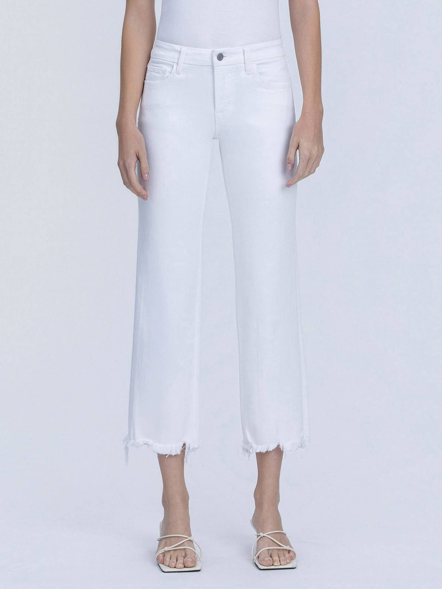 VERVET MID RISE UNEVEN FRAYED HEM CROP STRAIGHT JEANS OPTIC WHITE